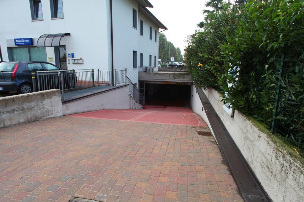 Albergo Ristorante Papa Peschiera del Garda Bagian luar foto